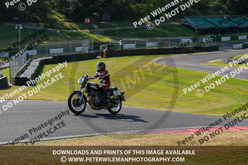cadwell park;cadwell park photographs;cadwell trackday photographs;enduro digital images;event digital images;eventdigitalimages;peter wileman photography;racing digital images;trackday digital images;trackday photos